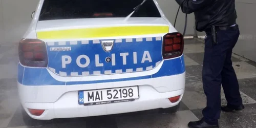 politistii isi spala autospecialele foto europol