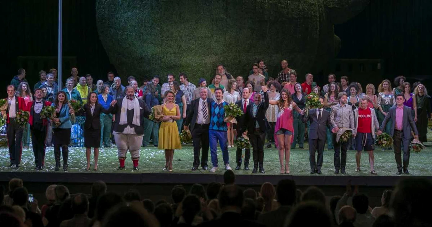 Aplauzele de la finalul spectacolului „Falstaff”