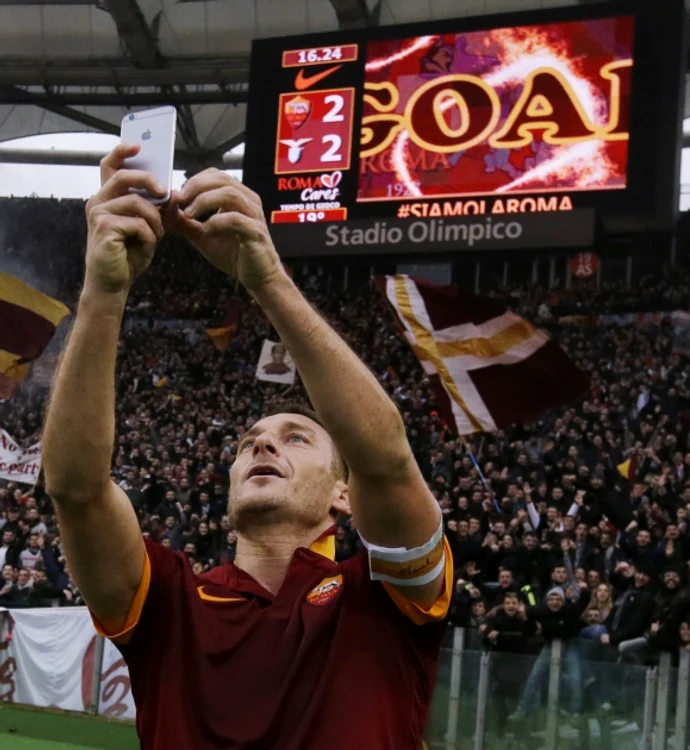 Totti nu renunţă la Roma, iar Roma nu renunţă la Totti...orice ar fi!