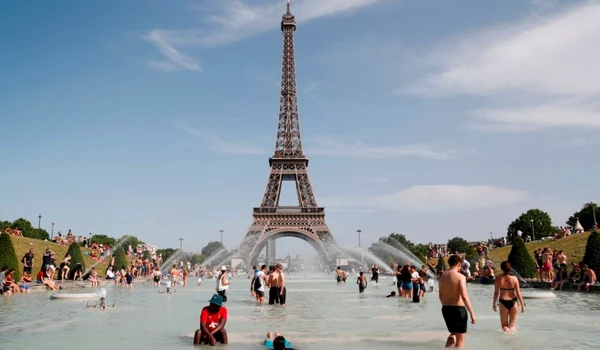 paris heatwave jpg