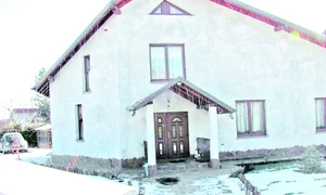 Casa din Rădăuţi a poliţistului de frontieră Dorel Chirilă are 190 mp  şi o valoare impozabilă  de 230 000 de lei jpeg