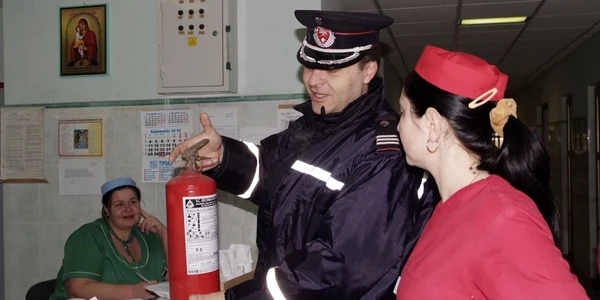 Pompierii teleormăneni au controlat spitalele