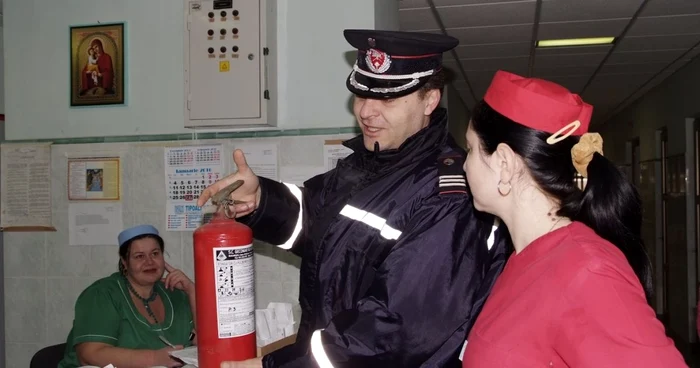 Personalul medical a fost instruit în caz de incendii foto: Claudiu Dumitrache