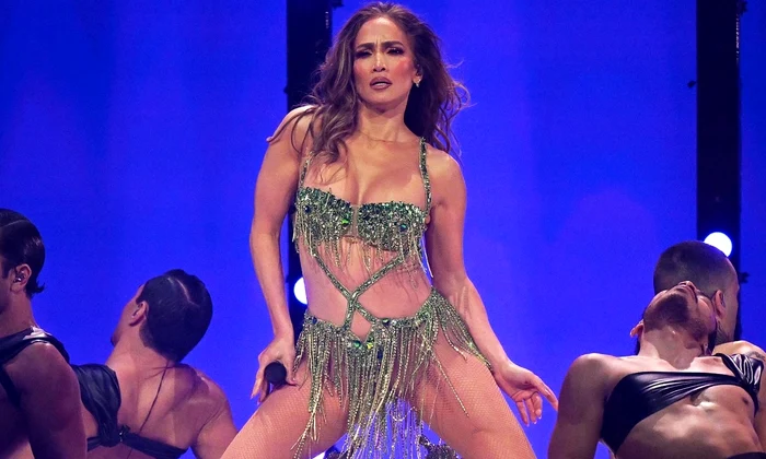 Jennifer Lopez concert decembrie 2025 Facebook Jennifer Lopez jpg