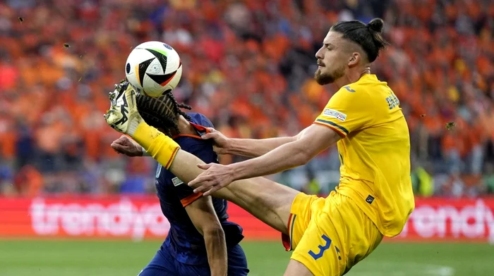 Radu Drăgușin mai trebuie să aștepte până la revenirea sub tricolor. Foto EPA EFE