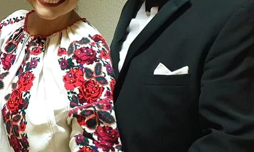 1 adrian daminescu si andra concert traditional jpg jpeg