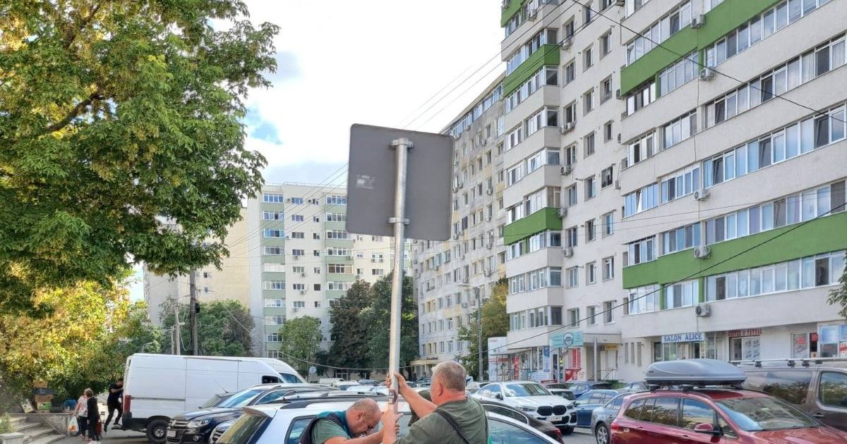 Un nou semn de circulație: „Oprește motorul”. În ce locuri ar putea fi instalat?