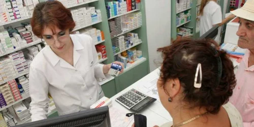 De Crăciun, mai multe farmacii din oraş vor avea program cu publicul până la prânz. Foto: ADS