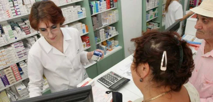 De Crăciun, mai multe farmacii din oraş vor avea program cu publicul până la prânz. Foto: ADS