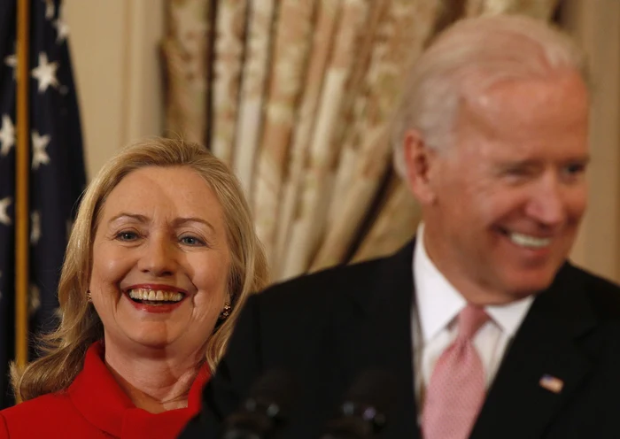 Fostul Secretar de Stat, Hillary Clinton, şi vicepreşedintele Joe Biden FOTO Reuters