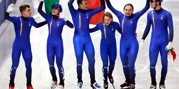 italia stafeta mixta fb milanocortina2026 jpg