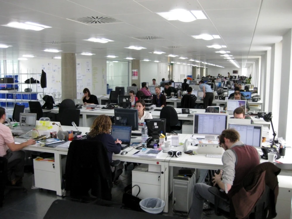 birou multinationala