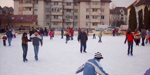 Se deschide patinuarul