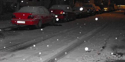 Meteorologii spun că ninsoarea se va opri până la prânz