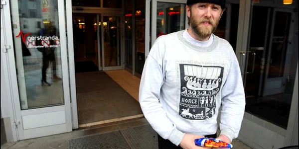muzician norvegian fan a lui breivik arestat in franta