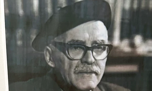 Afisul expozitiei jpg