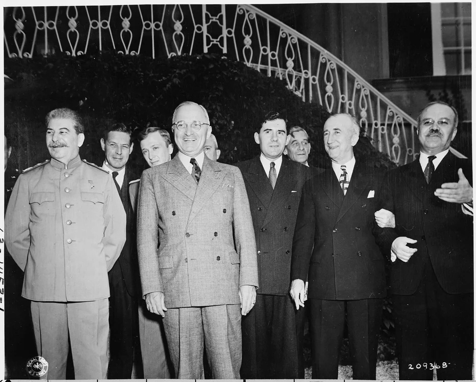 Stalin, Truman și Molotov