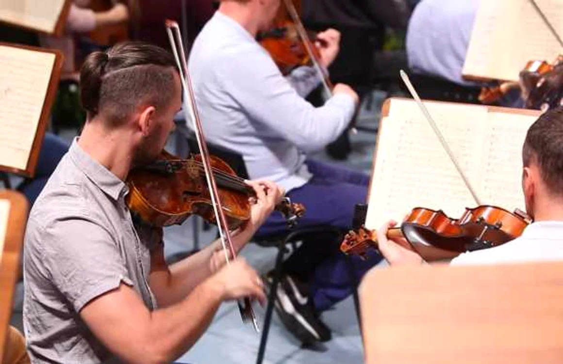 Orchestra Filarmonicii din Sankt Petersburg repetitii