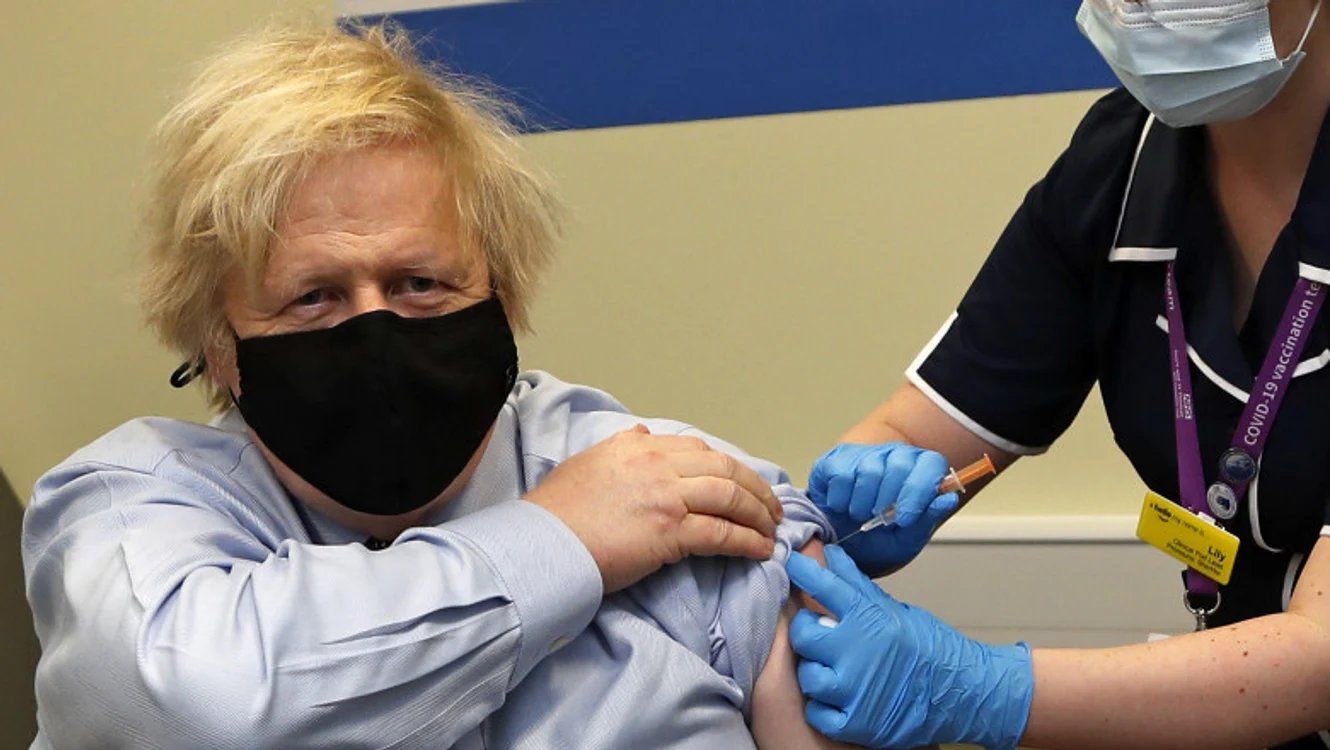 
    Boris Johnson a vrut în 2020 să se vaccineze în direct cu COVID-19 pentru a demonstra că „nu este așa de grav”Foto: Profimedia  