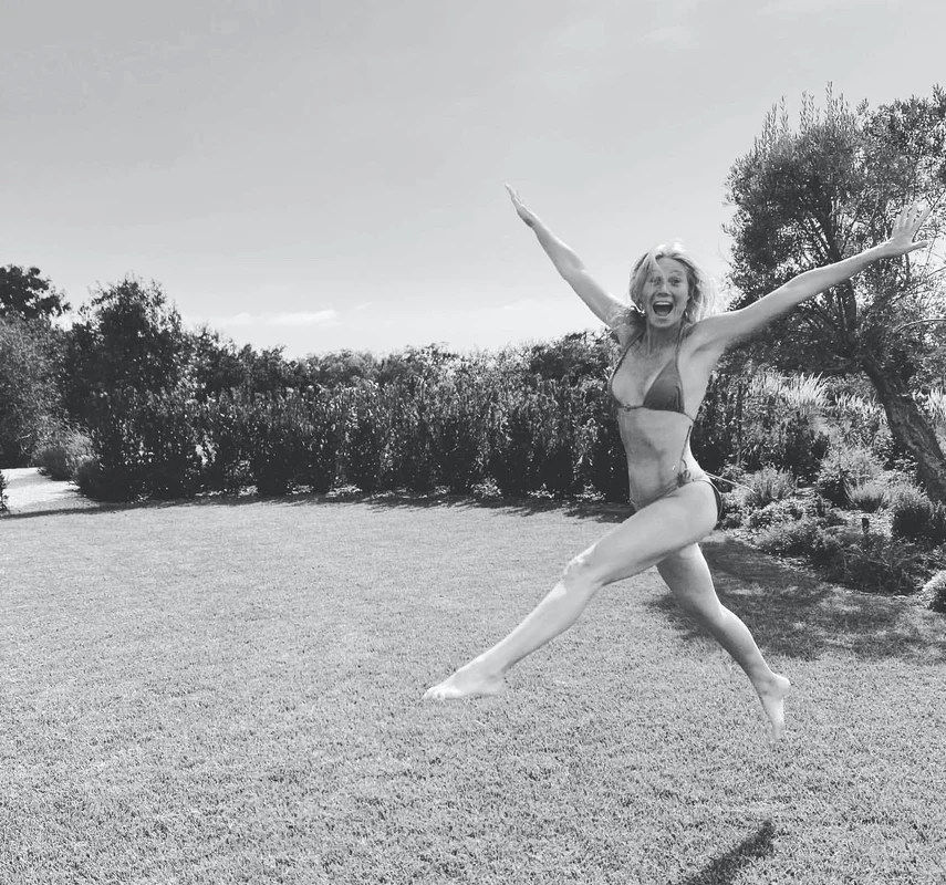 Gwyneth Paltrow 50 ani (3) jpg