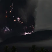 Erupție vulcan Indonezia FOTO EPA 12234431 jpg