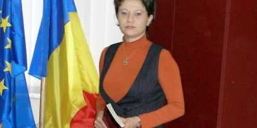 Gianina Crăciun şi-a luat în primire noul loc de muncă