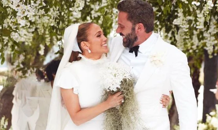 Jennifer Lopez și Ben Affleck la nuntă PNG