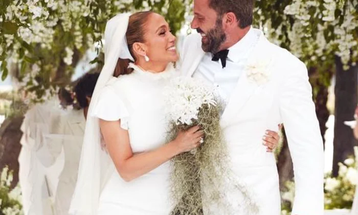 Jennifer Lopez și Ben Affleck la nuntă PNG