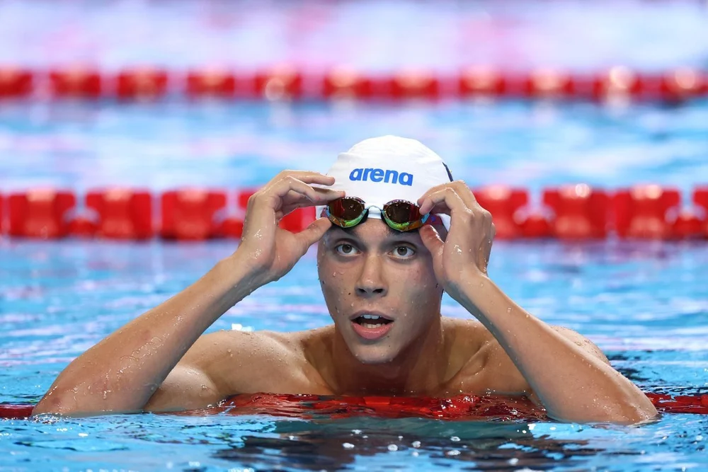 David Popovici, pe lista scurtă a legendelor: nominalizat de federația internațională la titlul de ”Înotătorul anului”