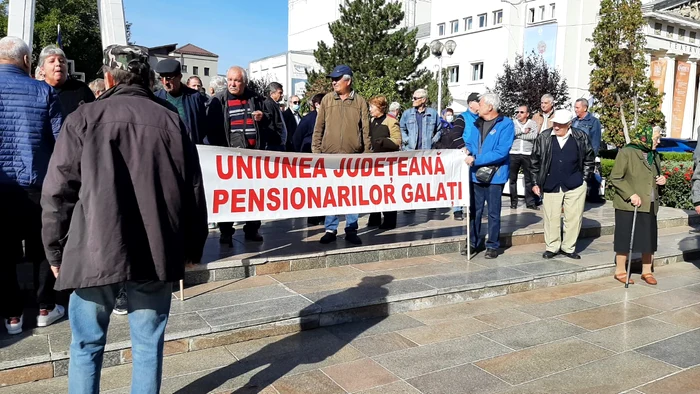 Pensionarii, în stradă FOTO: Cornelia Mazilu