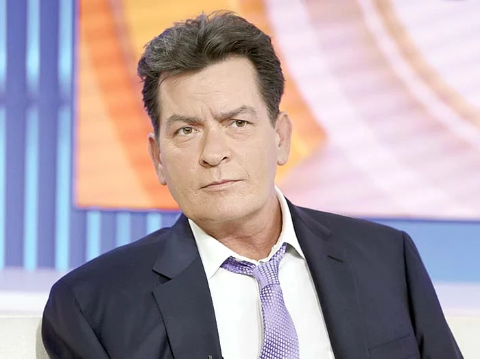 Sheen riscă să-i dea despăgubiri de 5 milioane de dolari