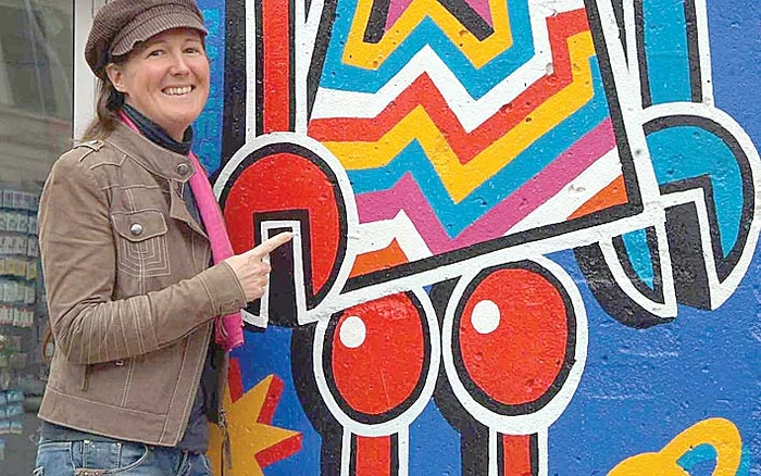 2012. Flirtează cu Zidul Berlinului