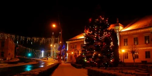 Zalăul în straie de sărbătoare