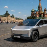 Noul model de mașină electrică, C55, dezvoltat de Russo Balt FOTO via Euromaidan Press webp