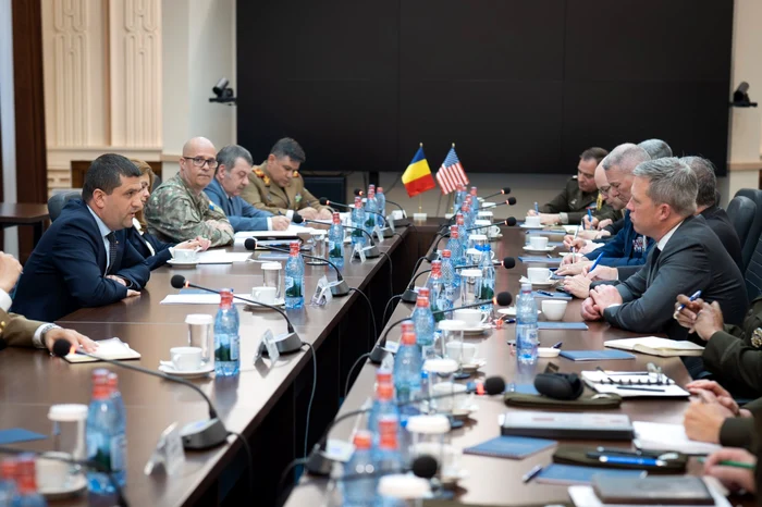 Întâlnirea cu delegația americană condusă de Daniel P. Driscoll. FOTO FB Radu Miruță