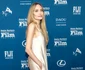 Angelina Jolie în alb, Profimedia