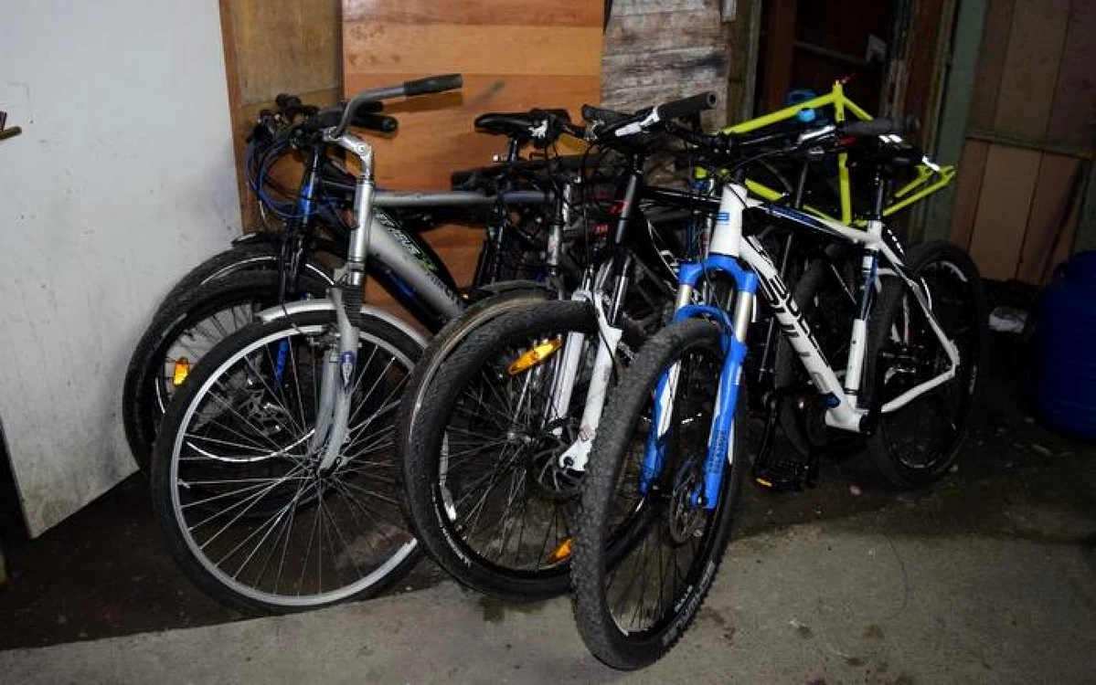 Biciclete recuperate de poliţişti. FOTO: IPJ Hunedoara.