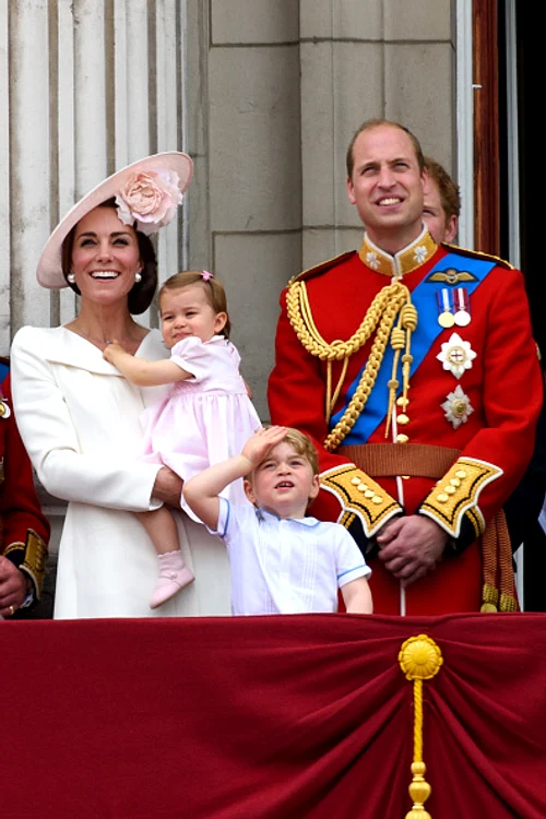 Kate, William și cei doi copii au făcut deliciul tuturor