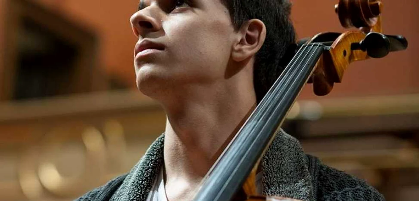 Cornelius Zirbo a câştigat luna aceasta locul al doilea la Competiţia Internaţională de Violoncel ”ProArt” (Foto: Facebook)