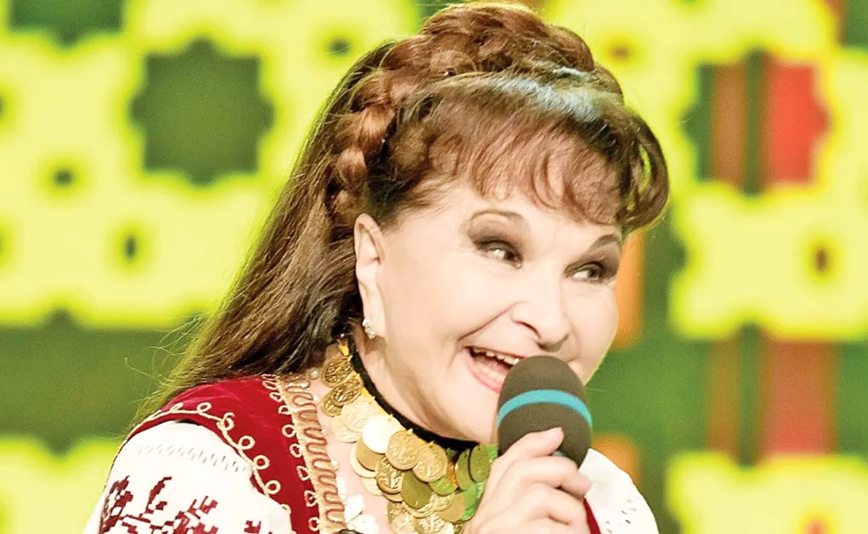 Aneta Stan a purtat acest costum popular, vechi de 80 de ani, în emisiunea lui Fuego, de la TVR2