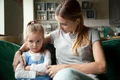 Copilul te minte  Regula de cinci minute  Sursa foto shutterstock 1156209097 jpg
