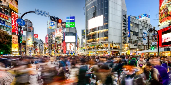 Oameni intersectie Tokyo FOTO Shutterstock jpg