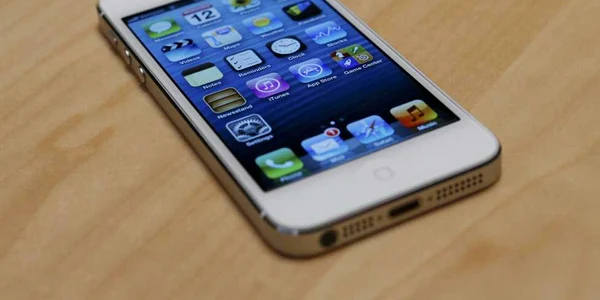 iphone 5 reuters