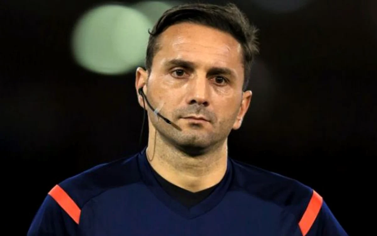 
    Sebastian Colţescu a fost acuzat de rasism la meciul dintre PSG și Istanbul Bașakșehir din grupa H a UEFA Champions LeagueFoto Adevărul  