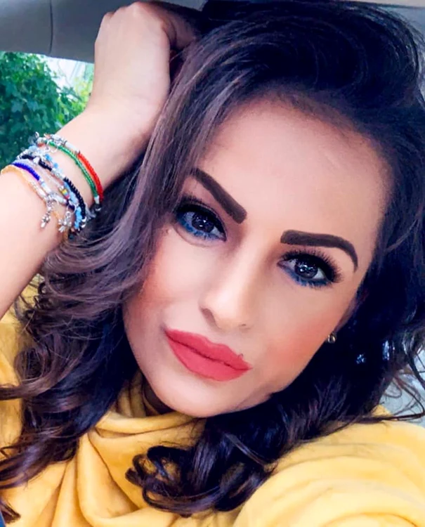 
    Elena Dăncilă afișează pe rețelele de socializare fotografii în ipostaze sexy  