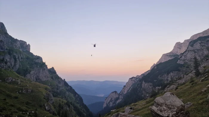Turiste salvate cu elicopterul din Bucegi. FOTO Salvamont Prahova