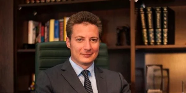 andrei caramitru fiul actorului roman ion caramitru jpeg