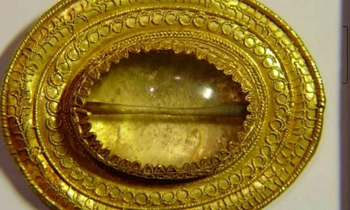 Mormântul unui războinic de acum 2200 de ani, descoperit în vârful Caucazilor jpeg