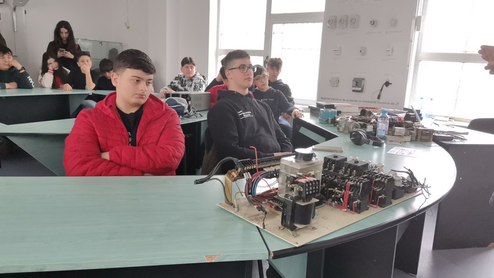 Orașul din România care va deveni un pol al învățământului profesional și dual. Ce avantaje au elevii 