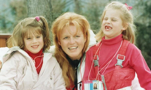 Sarah Ferguson cu Beatrice și Eugenie profimedia 0390287045 jpg